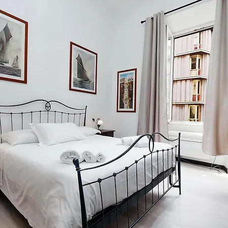 4bnb - Cavour Square Apartmán *