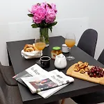 4bnb - Cavour Square شقة