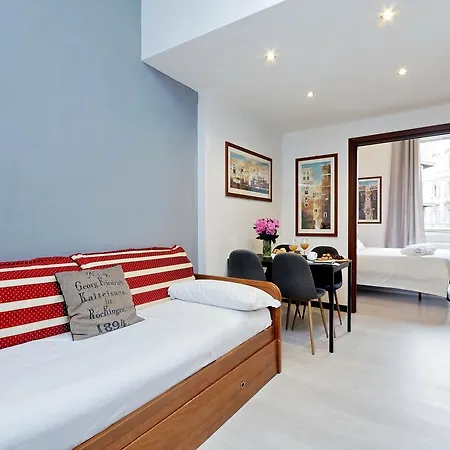 Апартаменты 4bnb - Cavour Square *