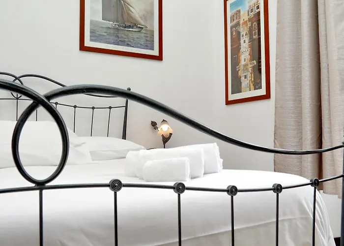 4bnb - Cavour Square *