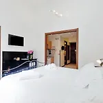 דירה 4bnb - Cavour Square *