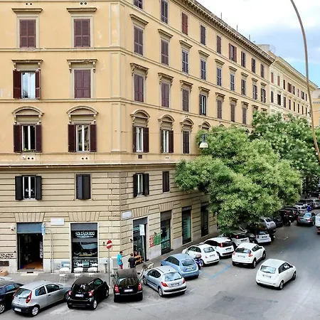 4bnb - Cavour Square דירה